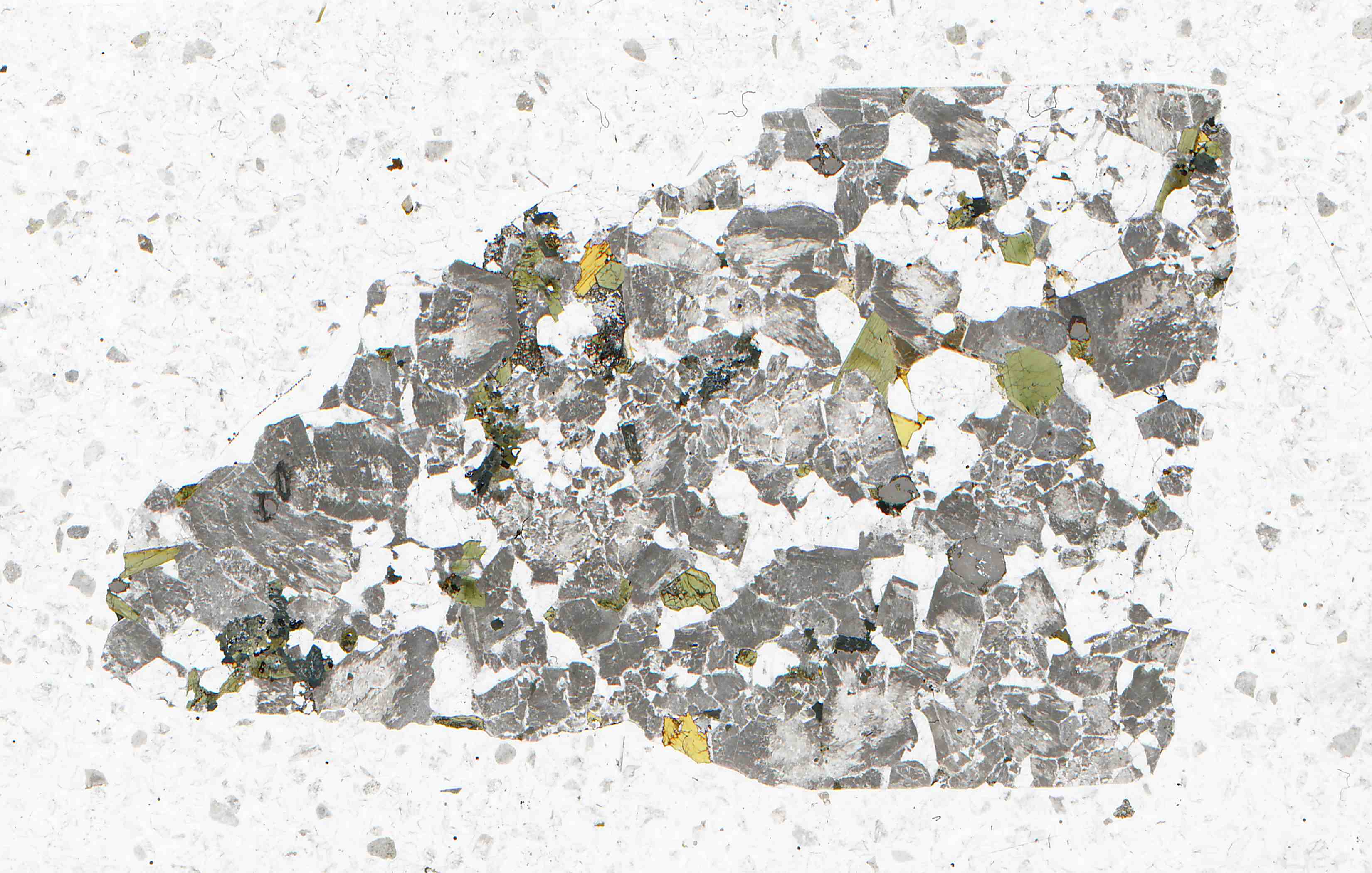 Gjerdingen Norway elpidite ekerite in thin section